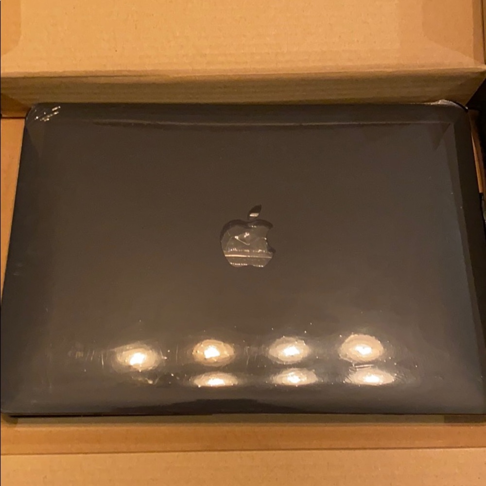 Slick case MacBook